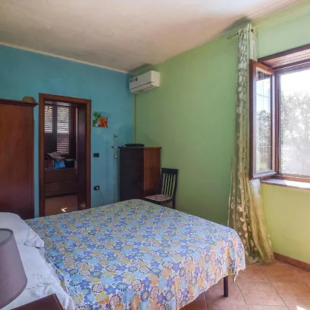 2 Bedroom Nice In 브리아티코