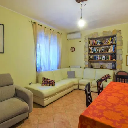 2 Bedroom Nice In 펜션 *